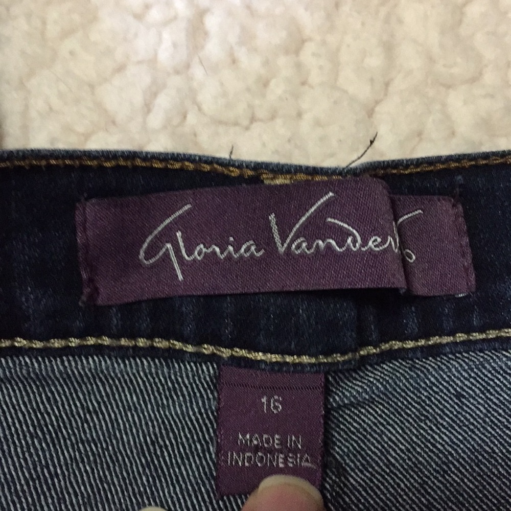 Jeans - Picture 4 of 6